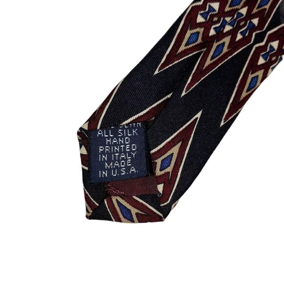 ROUNDTREE & YORKE Black & Burgundy Silk Tie Necktie Diamond 4 X 58 - Picture 4 of 4